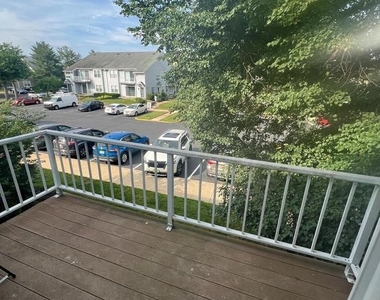 380-b Delancey Place - Photo Thumbnail 9