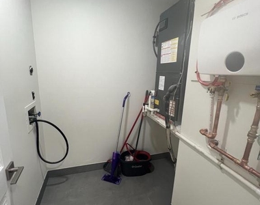 380-b Delancey Place - Photo Thumbnail 12