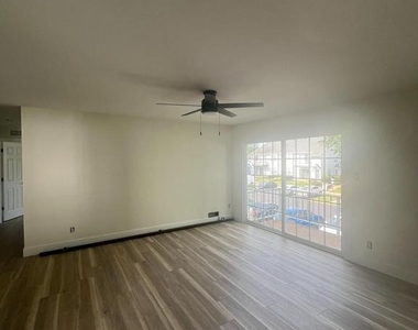 380-b Delancey Place - Photo Thumbnail 3
