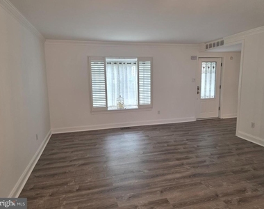 251 Fir Tree Court - Photo Thumbnail 3
