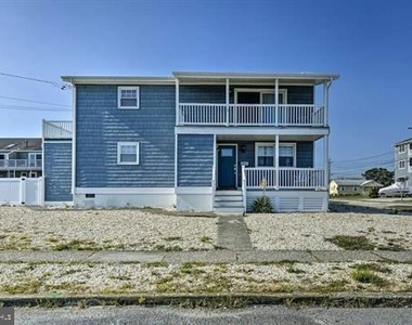 1106 E Evans Boulevard - Photo Thumbnail 1