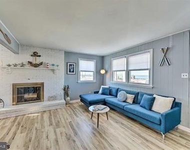1106 E Evans Boulevard - Photo Thumbnail 5