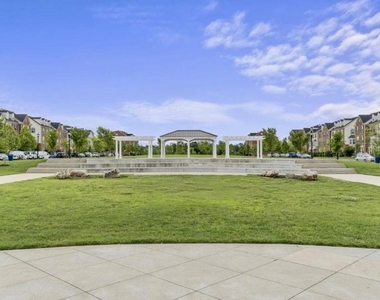 5312 N Center Drive - Photo Thumbnail 23