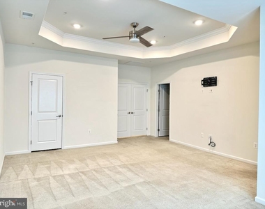 5312 N Center Drive - Photo Thumbnail 4