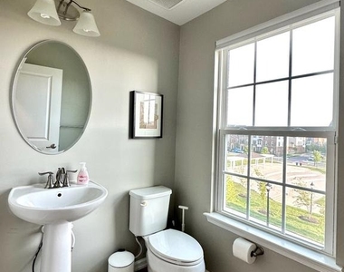 5312 N Center Drive - Photo Thumbnail 17