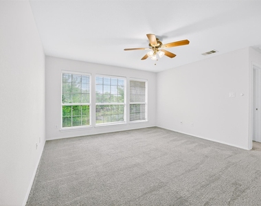 2632 Century Park Blvd - Photo Thumbnail 16