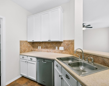 2632 Century Park Blvd - Photo Thumbnail 14