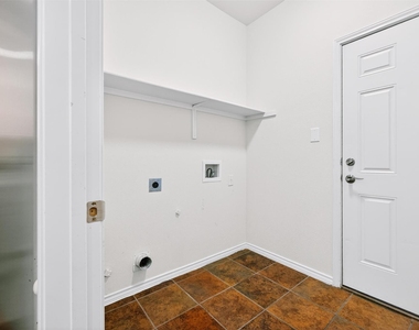 2632 Century Park Blvd - Photo Thumbnail 17