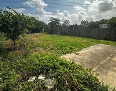 900 Sahara Ave - Photo Thumbnail 6