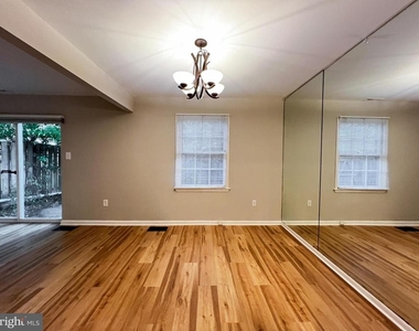 10863 Bucknell Drive - Photo Thumbnail 11