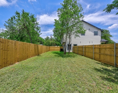 230 Brown St - Photo Thumbnail 23