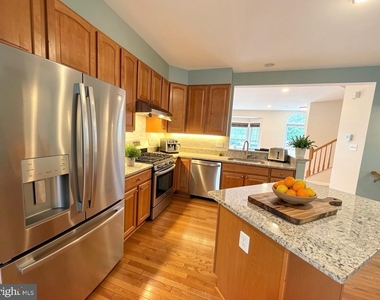 25353 Damascus Park Terrace - Photo Thumbnail 2