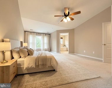 25353 Damascus Park Terrace - Photo Thumbnail 10
