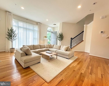 25353 Damascus Park Terrace - Photo Thumbnail 1