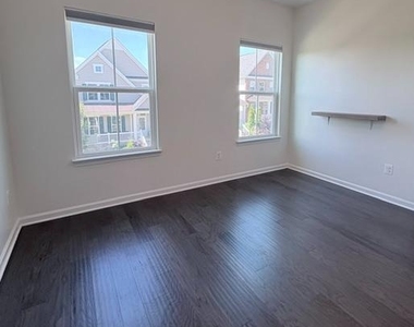22110 Fulmer Avenue - Photo Thumbnail 33