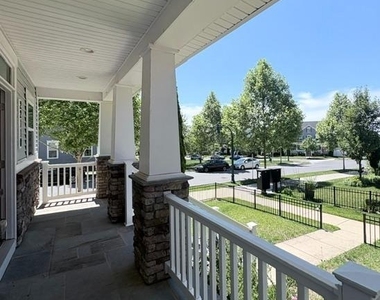 22110 Fulmer Avenue - Photo Thumbnail 3