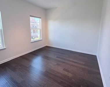 22110 Fulmer Avenue - Photo Thumbnail 30