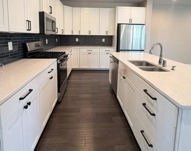 22110 Fulmer Avenue - Photo Thumbnail 16