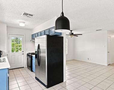 5700 Cherry Park Dr - Photo Thumbnail 3