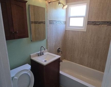 1113 Grandin Avenue - Photo Thumbnail 7