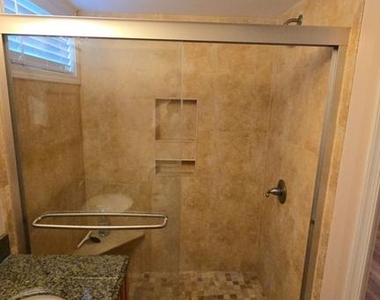 1113 Grandin Avenue - Photo Thumbnail 19