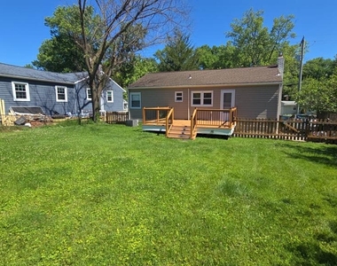 1113 Grandin Avenue - Photo Thumbnail 23