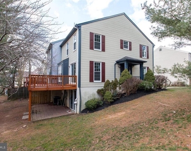 10622 Tuppence Court - Photo Thumbnail 4
