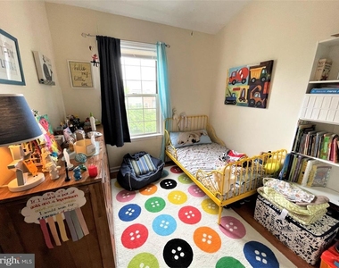 5 Martins Square Lane - Photo Thumbnail 31