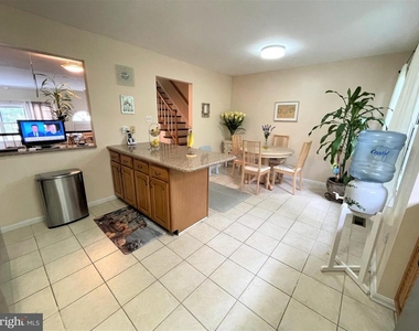 5 Martins Square Lane - Photo Thumbnail 20