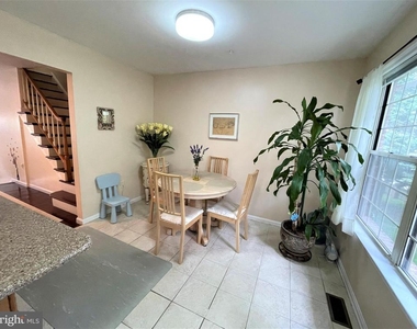5 Martins Square Lane - Photo Thumbnail 23