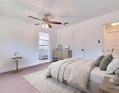 519 Yucca Dr - Photo Thumbnail 7