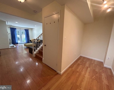 5916 Dorchester Way - Photo Thumbnail 24