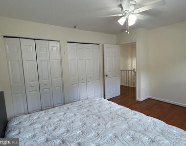 5916 Dorchester Way - Photo Thumbnail 17
