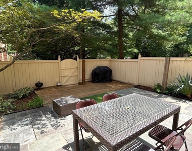 5916 Dorchester Way - Photo Thumbnail 28