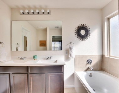 3712 Colorado High Ave - Photo Thumbnail 12