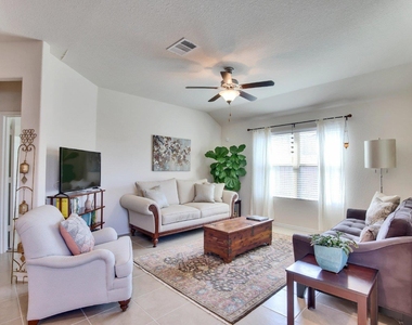 3712 Colorado High Ave - Photo Thumbnail 4
