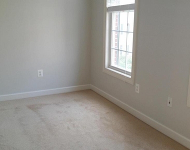 557 Cedar Spring Street - Photo Thumbnail 16