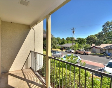 910 Duncan Ln - Photo Thumbnail 4