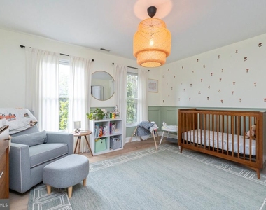 7017 Helmsdale Court - Photo Thumbnail 12