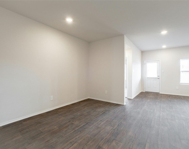314 North Richland Dr - Photo Thumbnail 6