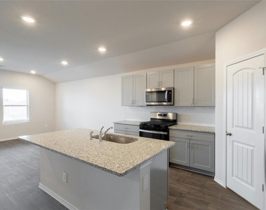 314 North Richland Dr - Photo Thumbnail 3