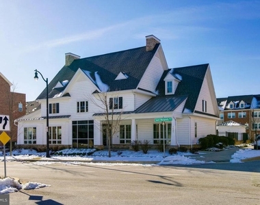 7014 Foxton Way - Photo Thumbnail 9