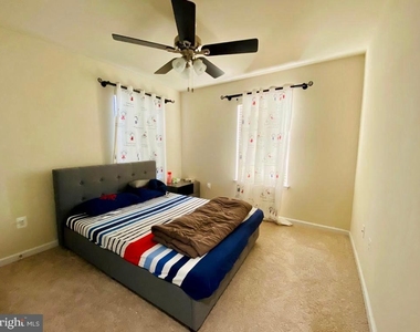 7014 Foxton Way - Photo Thumbnail 3