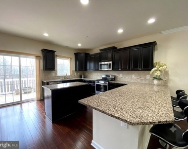 7014 Foxton Way - Photo Thumbnail 26