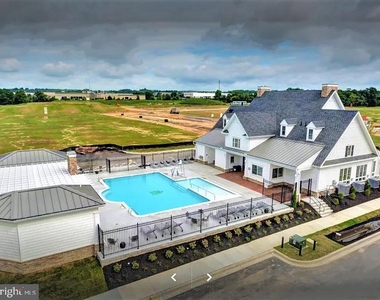 7014 Foxton Way - Photo Thumbnail 14