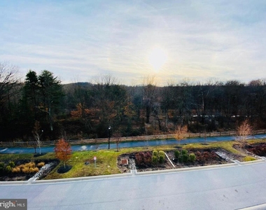 7014 Foxton Way - Photo Thumbnail 5