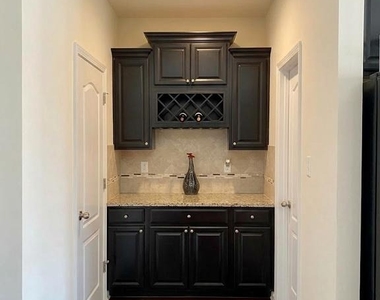 7014 Foxton Way - Photo Thumbnail 17