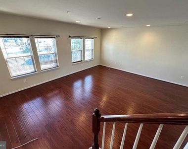 7014 Foxton Way - Photo Thumbnail 19