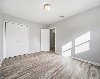 5233 Kerger Road - Photo Thumbnail 18