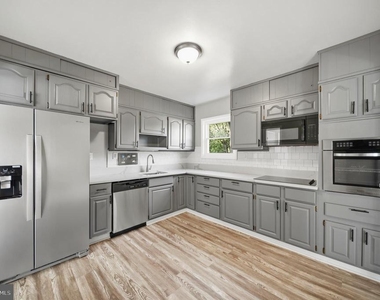 5233 Kerger Road - Photo Thumbnail 11